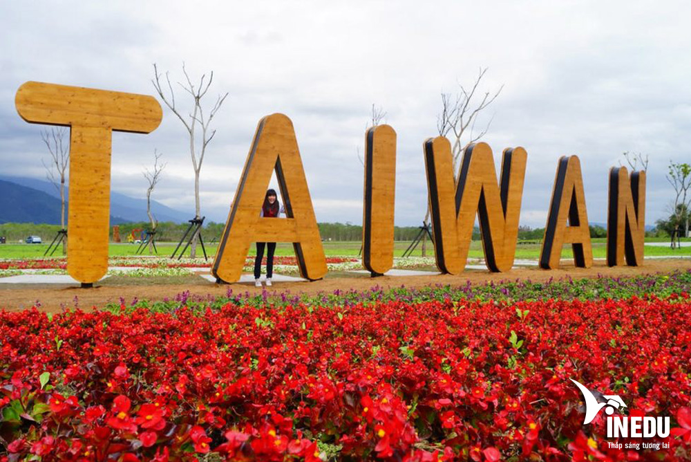 TUYỂN SINH ĐẠI HỌC ĐÔNG HOA, ĐÀI LOAN, HỌC BỔNG 100%