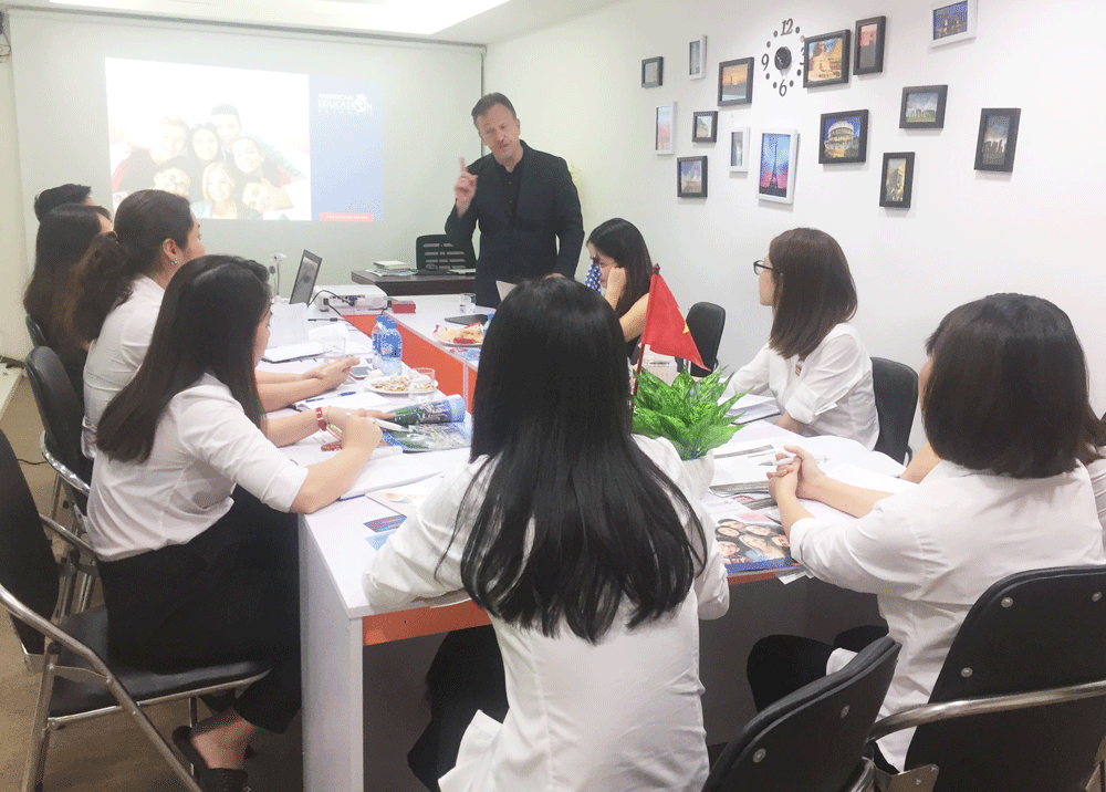 [HÌNH ẢNH] Phỏng vấn học bổng du học Mỹ 50% trong năm năm của AEP