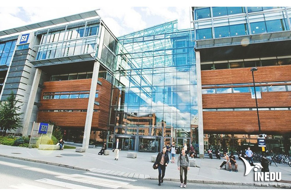 Học chuyển tiếp từ trường Stamford Thái Lan đến trường SolBridge Hàn Quốc