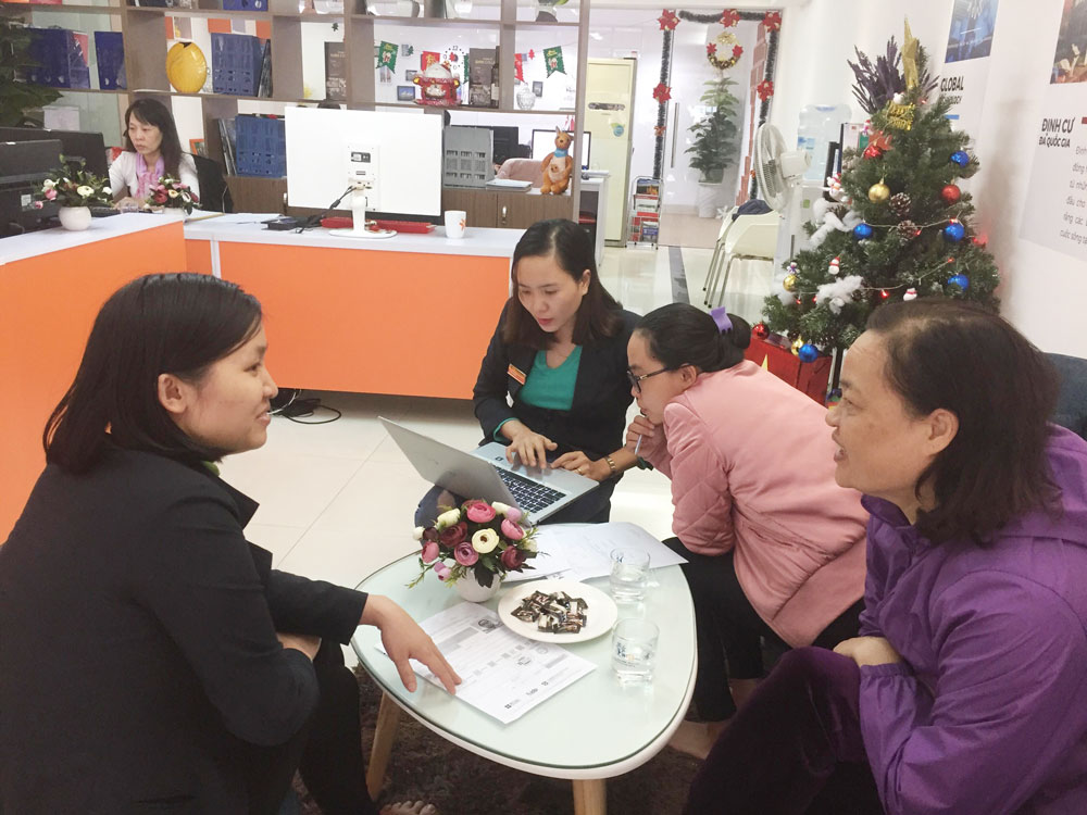 [GÓC VĂN PHÒNG] Một ngày tiếp học sinh du học Canada