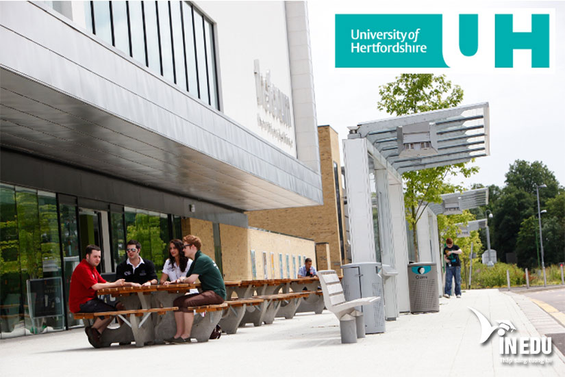 Đại học Hertfordshire Anh – ngôi trường năng động và hiện đại