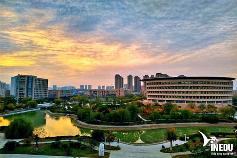 Đại học Khoa học & Công nghệ Thiểm Tây