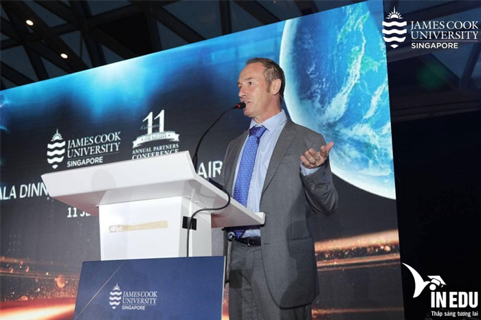 Các Bậc Cử nhân mới của Đại học Công lập James Cook Singapore
