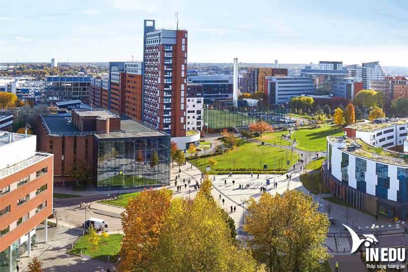 Aston University - Trường Đại học sinh viên tốt nghiệp có thu nhập cao nhất tại Anh