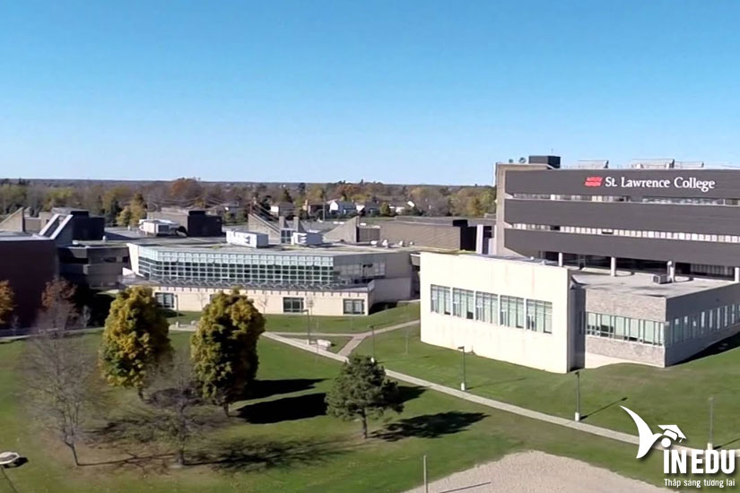 St. Lawrence College