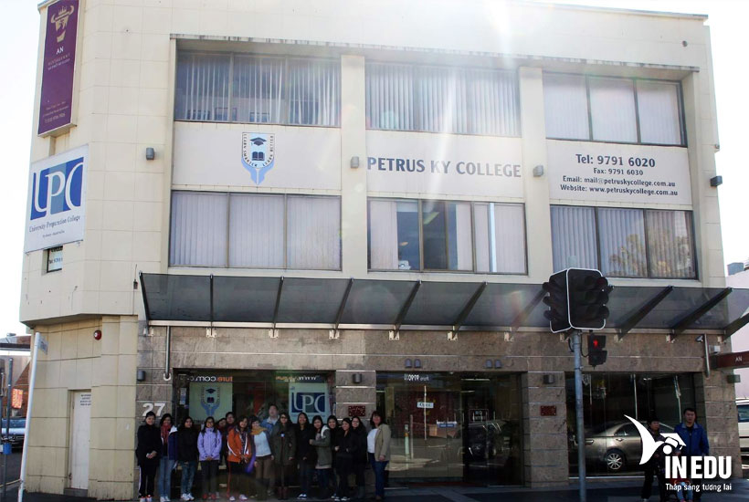 Học cao đẳng dự bị đại học Úc tại University Preparation College (UPC)