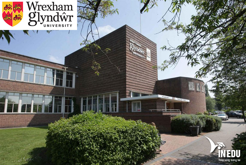 Wrexham Glyndwr University - Chương trình đào tạo, Học phí